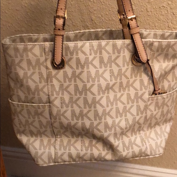 Michael kors handbag - Picture 2 of 4